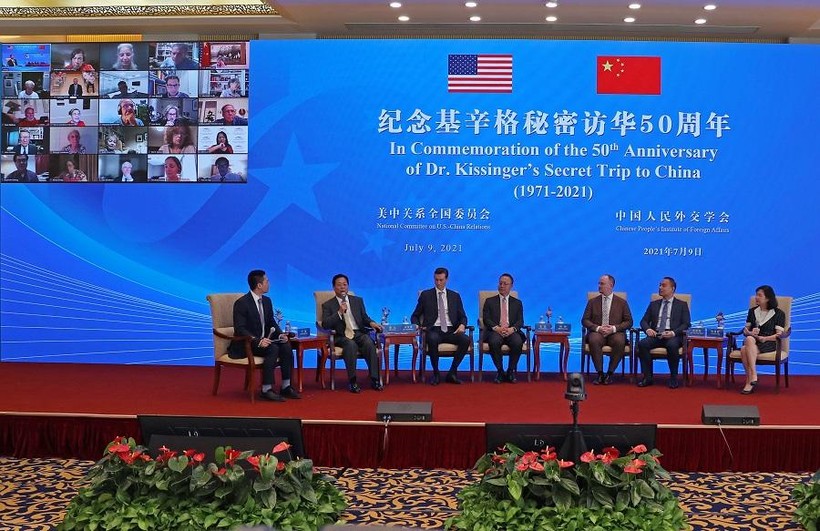 Bộ Ngoại giao Trung Quốc và Ủy ban quan hệ Mỹ - Trung tổ chức kỷ niệm trọng thể 50 năm chuyến đi bí mật của Kissinger tới Bắc Kinh (Ảnh: Dwnews).