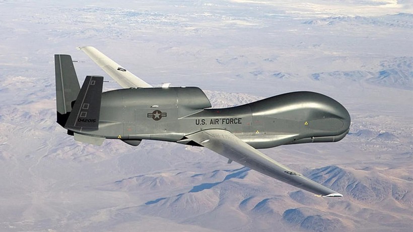 UAV trinh sát đắt tiền RQ-4 Global Hawk của Mỹ (Ảnh: USAirforce).