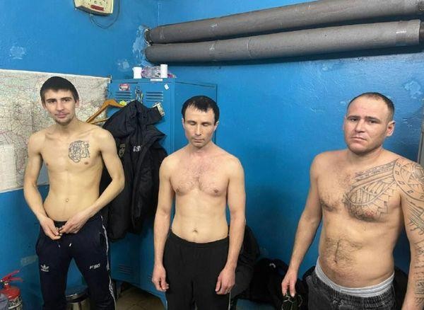 Một số tù binh Nga bị Ukraine bắt được đưa lên trang web (Ảnh: ETtoday).