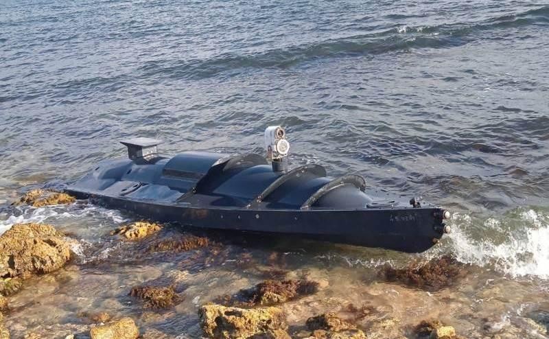 Chiếc tàu không người lái của biệt kích Ukraine bị mắc cạn gần Sevastopol tháng 9 vừa qua, được cho là loại được dùng để tấn công hôm 29/10 (Ảnh: Topwar).