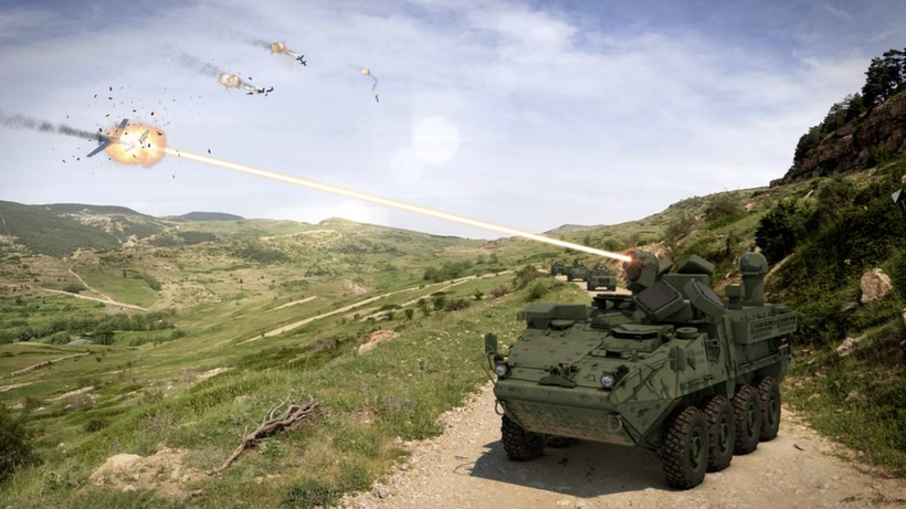 Hình ảnh mô phỏng xe bọc thép mang pháo laser D EM-SHORAD tác chiến (Ảnh: Chinatimes).