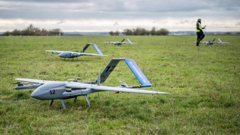 Các UAV Blue Bear Ghost của Anh được triển khai trong cuộc thử nghiệm của AUKUS (Ảnh: Defensenews). 