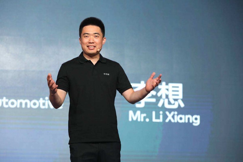 Ông Lý Tưởng, CEO hãng xe Li Auto có mức thưởng khủng Tết năm nay (Ảnh: Sina).