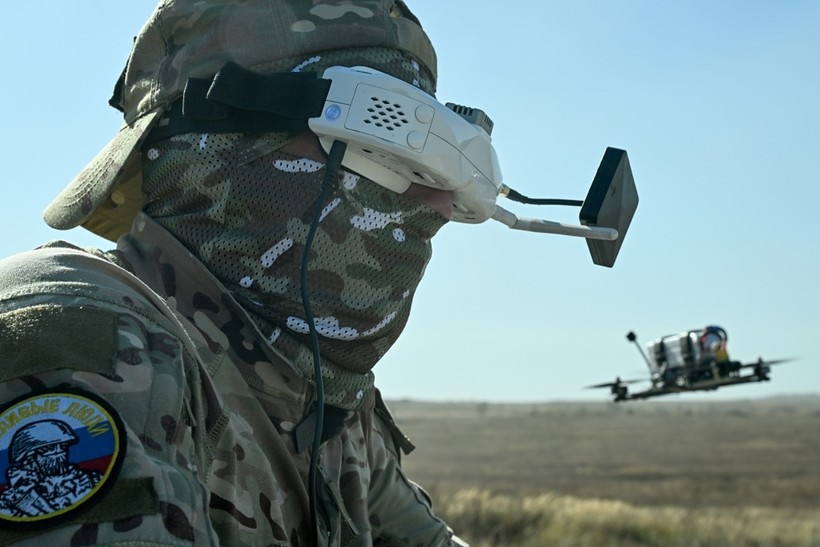 linh-nga-huan-luyen-su-dung-uav-1777.jpg