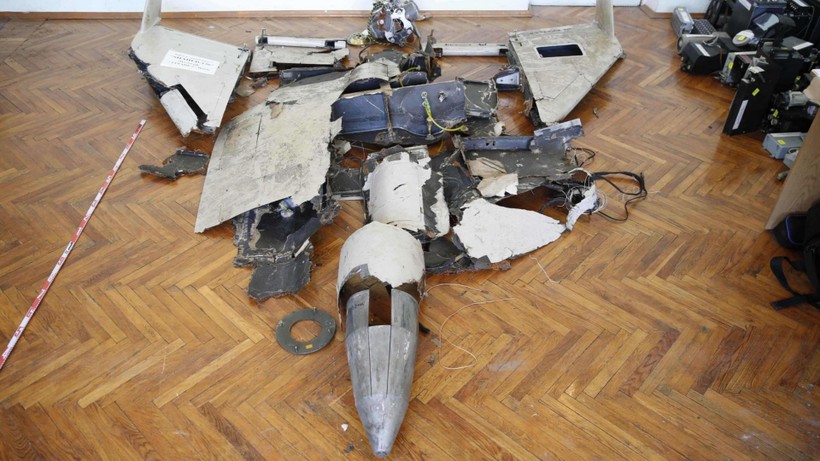 Mảnh xác một chiếc UAV Shahed-136 ở Kyiv, Ukraine. Ảnh CNN