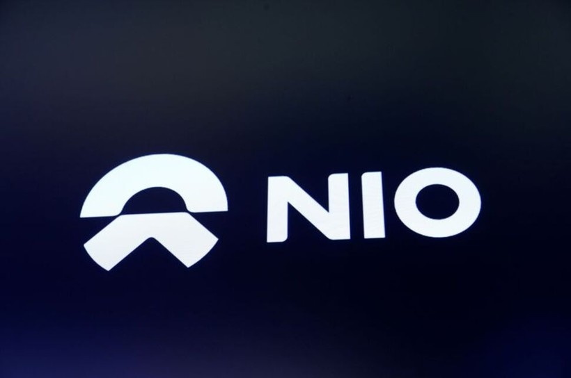 Logo công ty khởi nghiệp xe điện Trung Quốc Nio Inc. ngày phát hành cổ phiếu lần đầu (IPO) tại NYSE ở New York, Mỹ, ngày 12/9/2018. Reuters / Brendan McDermid