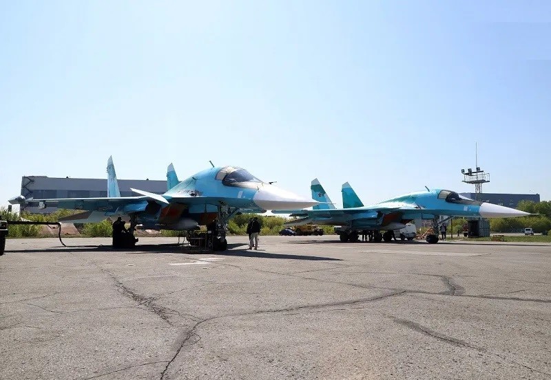 UAC chuyển giao lô máy bay ném bom Su-34M mới cho không quân Nga. Ảnh UAC