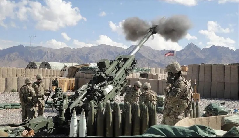 Quân đội Ukraine sẽ sử dụng đạn chùm 155 mm, bắn từ các loại pháo của Mỹ và phương Tây. Ảnh Army Recorgnition.