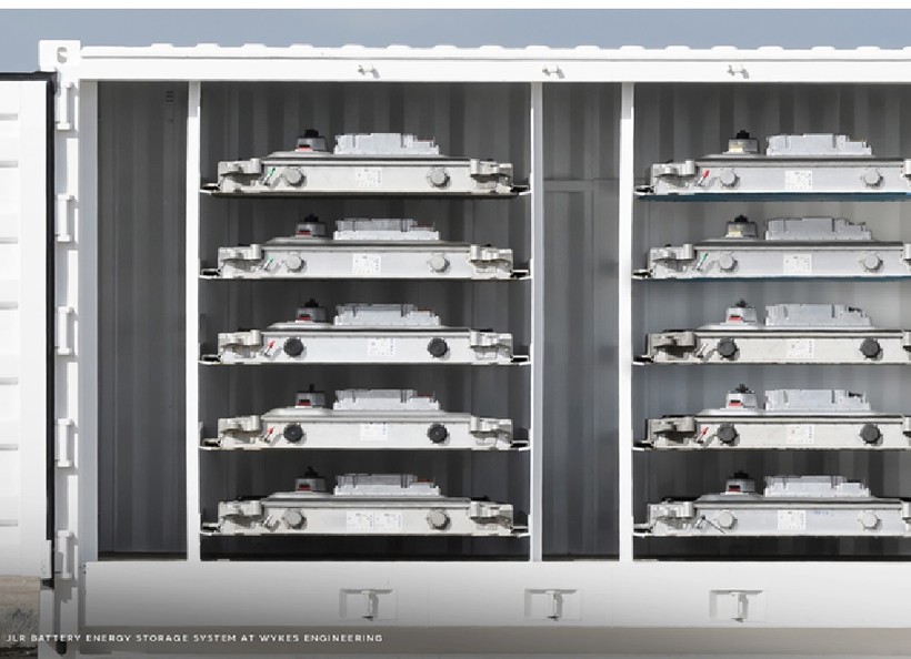 Hệ thống lưu trữ năng lượng tái tạo sử dụng các bộ pin xe điện đã qua sử dụng. Ảnh E&T