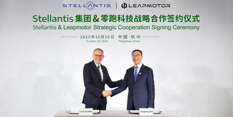Lễ ký kết thỏa thuận đối tác liên doanh phát triển xe điện của Stellantis và Leapmotor. Ảnh Leapmotor