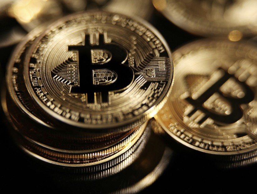Giá Bitcoin hôm nay 17/10: Vượt ngưỡng 28.000 USD
