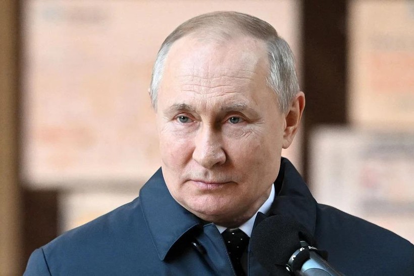Tổng thống Putin quyết định đưa hệ thống vũ khí răn đe chiến lược vào trực chiến