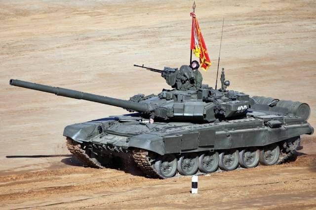 Tác chiến tại Ukraine, xe tăng Nga được trang bị bộ giáp phản ứng nổ đặc biệt (Ảnh: AIF)
