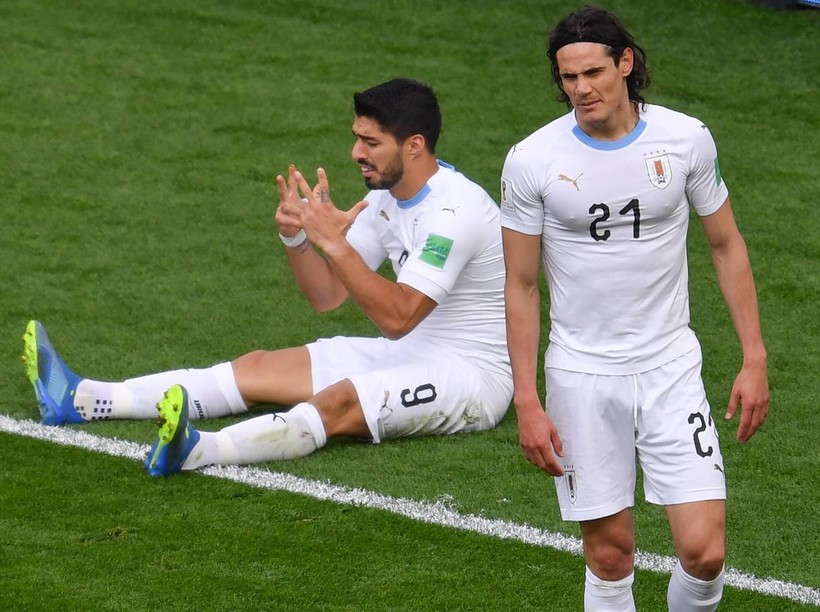 Nếu tận dụng cơ hội tốt hơn, Uruguay đã không phải đợi tới cuối hiệp 2 mới có bàn thắng. Ảnh: Independent