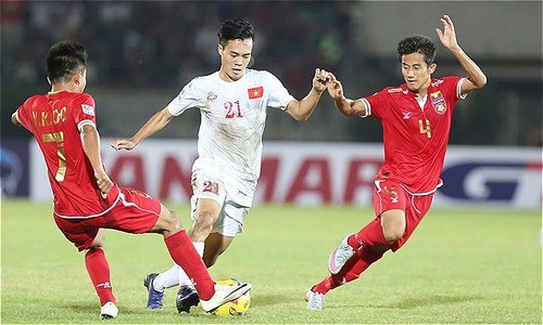 Đội tuyển Việt Nam đã không gặp may mắn trong trận đấu với Myanmar (ảnh VnExpress)