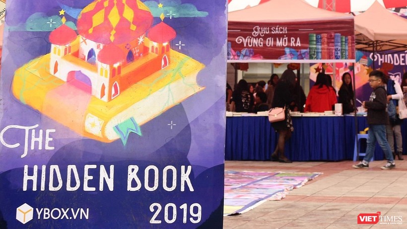 Hội chợ sách The Hidden Book: Nghìn lẻ một đêm tổ chức tại Cung Thiếu nhi ngày 17-3.