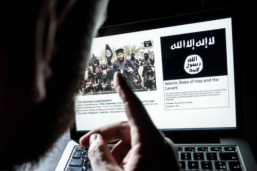 Mạng xã hội là một trong những nơi được IS "tận dụng" để tuyên truyền, tuyển dụng tân binh.