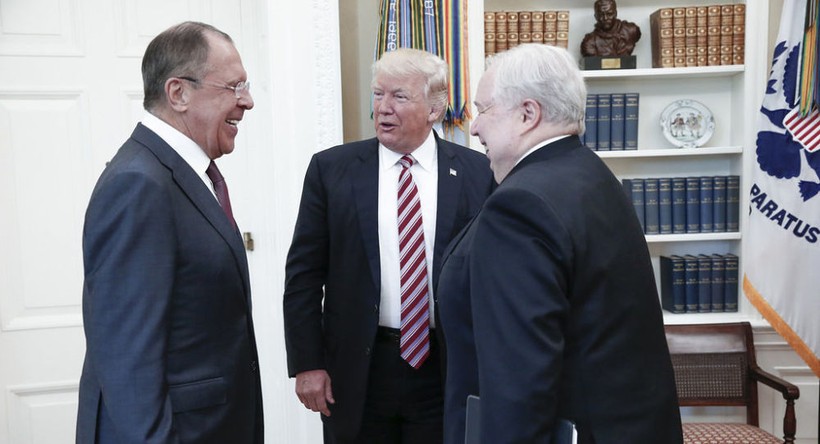 Tổng thống Mỹ D. Trump tiếp Ngoại trưởng Nga S. Lavrov và Đại sứ Nga tại Nhà Trắng ngày 10/5