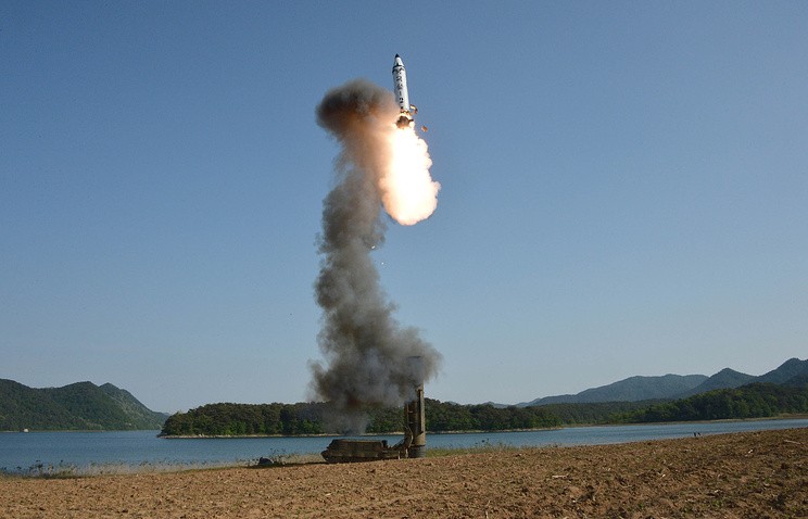 Tên lửa đạn đạo chiến lược Pukguksong-2
