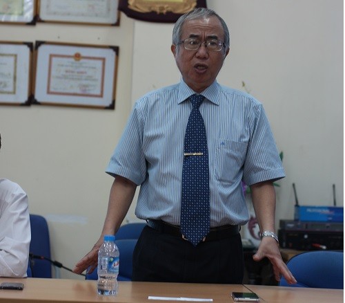 GS.TS Lê Chí Hiệp phát biểu tại một hội thảo về điện mặt trời. Ảnh: NVCC.