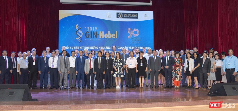 Các đại biểu tham dự Diễn đàn GIN-Nobel 2019