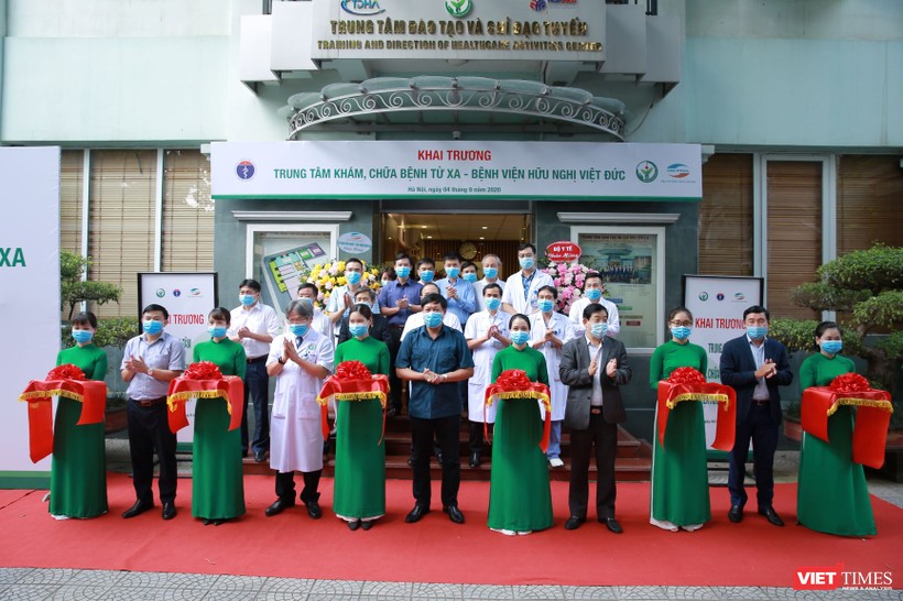 Bệnh viện Việt Đức khai trương Trung tâm khám, chữa bệnh từ xa 