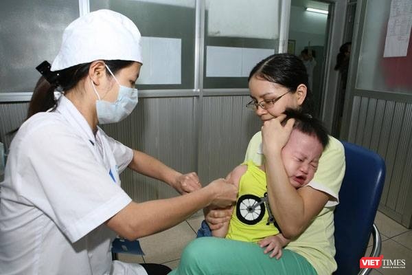 Vắc xin vẫn là biện pháp quan trọng để phòng, chống dịch bệnh cho trẻ em