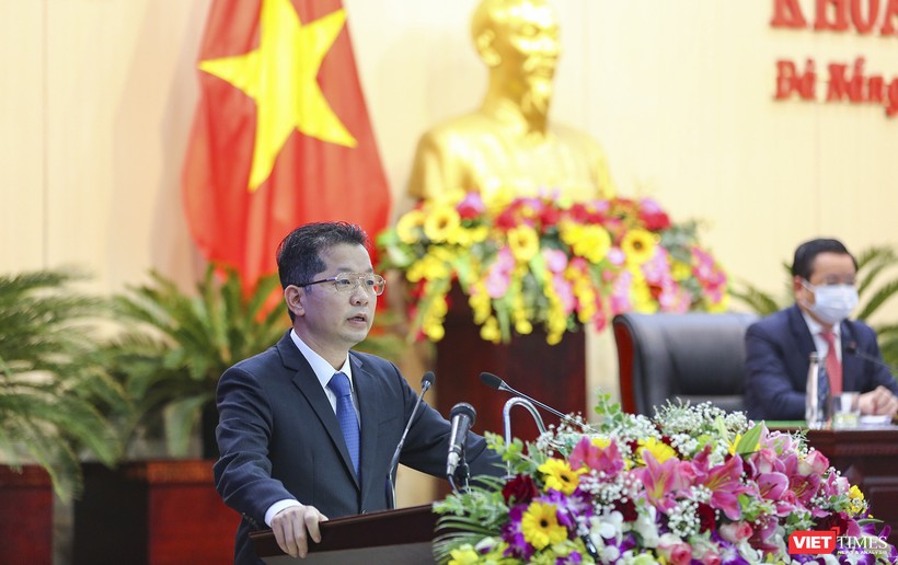 Ông Nguyễn Văn Quảng - Bí thư Thành ủy Đà Nẵng phát biểu tại kỳ họp thứ 16, HĐND TP Đà Nẵng khóa IX, nhiệm kỳ 2016-2021.