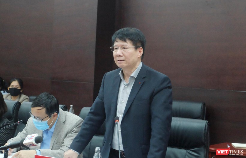 Thứ trưởng Bộ Y tế Trương Quốc Cường - Phó trưởng Ban Chỉ đạo Quốc gia phòng, chống dịch COVID-19 phát biểu tại buổi làm việc với TP Đà Nẵng