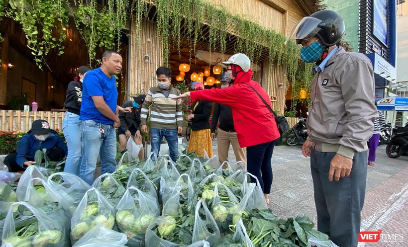 Người dân Đà Nẵng hỗ trợ tiêu thụ nông sản