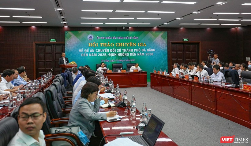 Ông Nguyễn Văn Quảng - Bí thư Thành ủy Đà Nẵng phát biểu tại Hội thảo chuyên gia về Đề án chuyển đổi số TP Đà Nẵng đến năm 2025, định hướng đến năm 2030 vừa diễn ra chiều ngày 22/3.