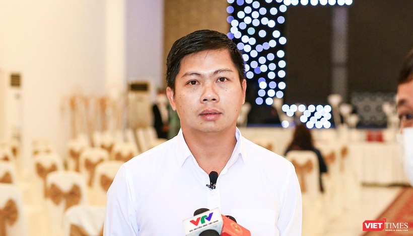 Ông Nguyễn Đức Tâm - Chủ tịch HĐQT Công ty CP đầu tư Hoàng Nhất Nam trả lời phỏng vấn báo giới