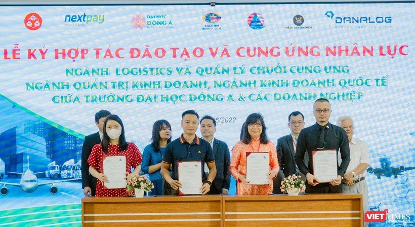 VALOMA và ĐH Đông Á tại lễ ký kết hợp tác cung ứng nhân lực cho doanh nghiệp logistics Việt Nam