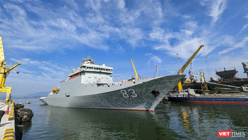 Tàu huấn luyện Thích Kế Quang thuộc Học viện Tàu thuyền Đại Liên - Hải quân Trung Quốc đã cập cảng Tiên Sa, Đà Nẵng