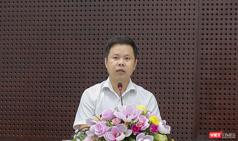 Ông Lê Minh Tường – Phó Giám đốc Sở KH&ĐT TP Đà Nẵng - trả lời báo chí tại buổi họp báo.