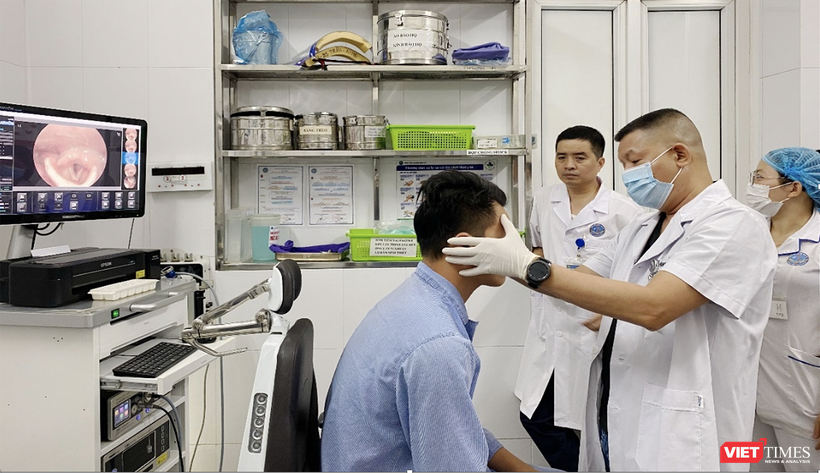 ThS.BS Trần Hữu Thắng – Trưởng khoa Cấp cứu tái khám sau phẫu thuật cho bệnh nhân