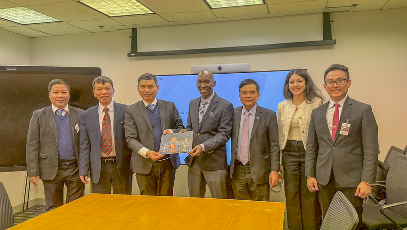  Phó Chủ tịch Thường trực UBND TP Đà Nẵng Hồ Kỳ Minh thăm và làm việc với Ngân hàng Thế giới (WB) tại Hoa Kỳ (ảnh danang.gov.vn)