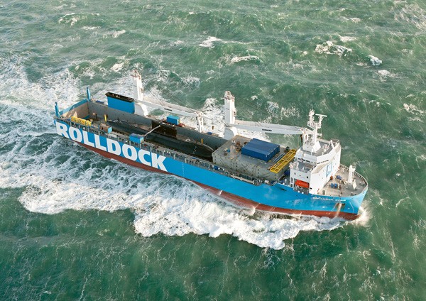 Tàu hàng Rolldock Star đang vận chuyển tàu ngầm Hải Phòng về Việt Nam - Ảnh: Rolldock