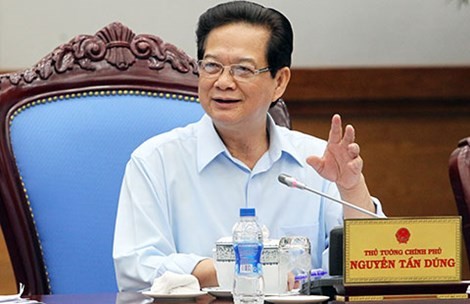 Thủ tướng Nguyễn Tấn Dũng chủ trì buổi làm việc với các bộ, ngành về cải cách thủ tục hành chính trong lĩnh vực thuế và BHXH. Ảnh: TTXVN