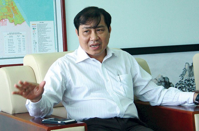 Ông Huỳnh Đức Thơ, chủ tịch UBND TP Đà Nẵng, đã dành cho Tuổi Trẻ cuộc trao đổi xung quanh câu chuyện chuyển đổi đất tái định cư đang được dư luận quan tâm - Ảnh: Hữu Khá
