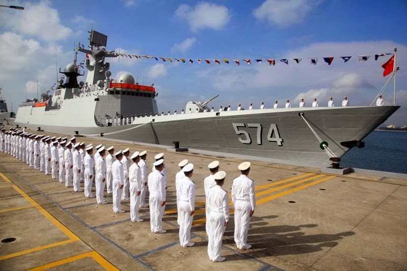 Tàu hộ vệ tên lửa Type 054A gia nhập hạm đội Nam Hải tại căn cứ Sanya ở Hải Nam