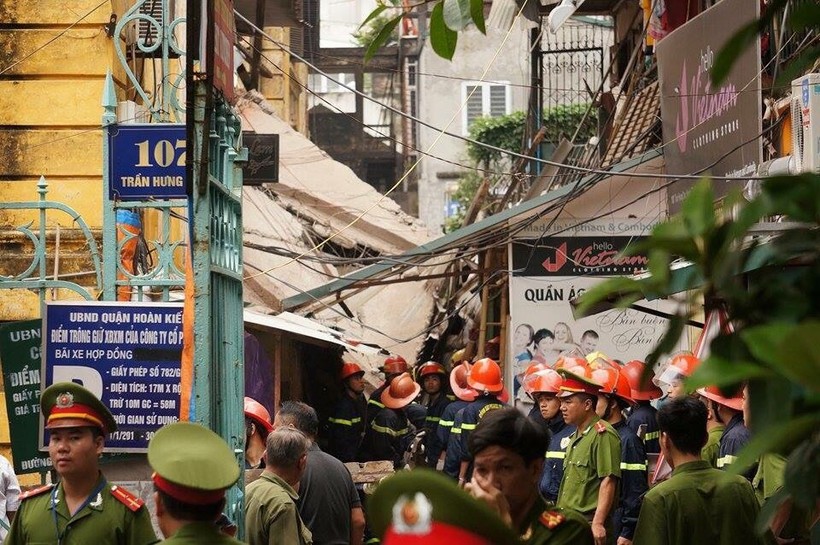 Nguyên nhân vụ sập khu biệt thự Pháp cổ số 107 phố Trần Hưng Đạo đang được điều tra, làm rõ