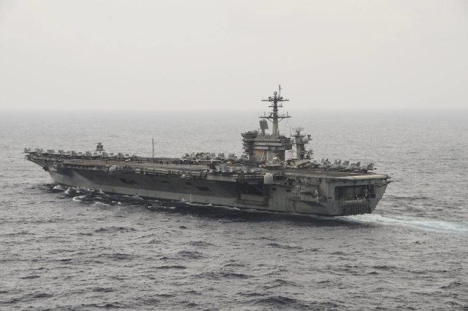 Tàu sân bay USS Theodore Roosevelt ghé qua khu vực biển Đông ngày 29-10 (Reuters)