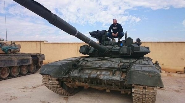 Xe tăng T-90 Nga tham gia trận chiến Aleppo