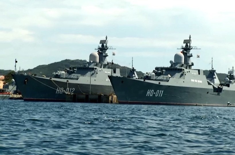 Hai chiến hạm tàng hình Gepard Lý Thái Tổ và Đinh Tiên Hoàng của hải quân Việt Nam