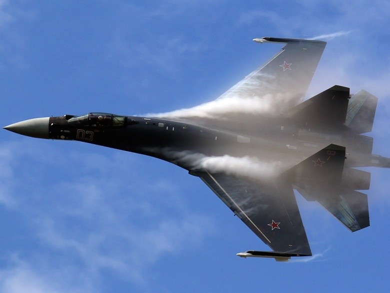 Siêu tiêm kích Su-35 của Nga
