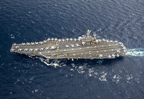 Cụm tác chiến tàu sân bay Mỹ vừa tuần tra thị uy tại Biển Đông để "dằn mặt" Trung Quốc