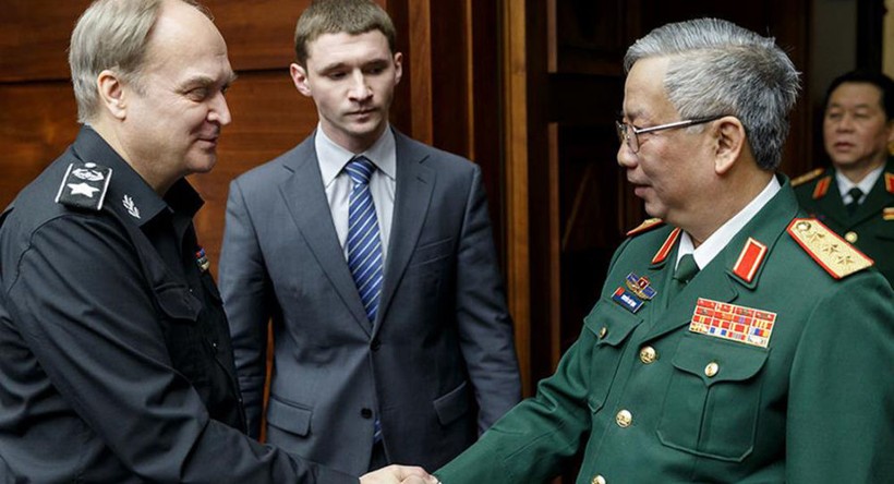 Thứ trưởng Quốc phòng Việt Nam và Nga nhất trí tăng cường quan hệ giữa quân đội hai nước