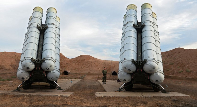 Hệ thống tên lửa S-400 của Nga