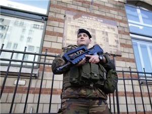 Pháp bắt 5 người Nga nghi có âm mưu khủng bố